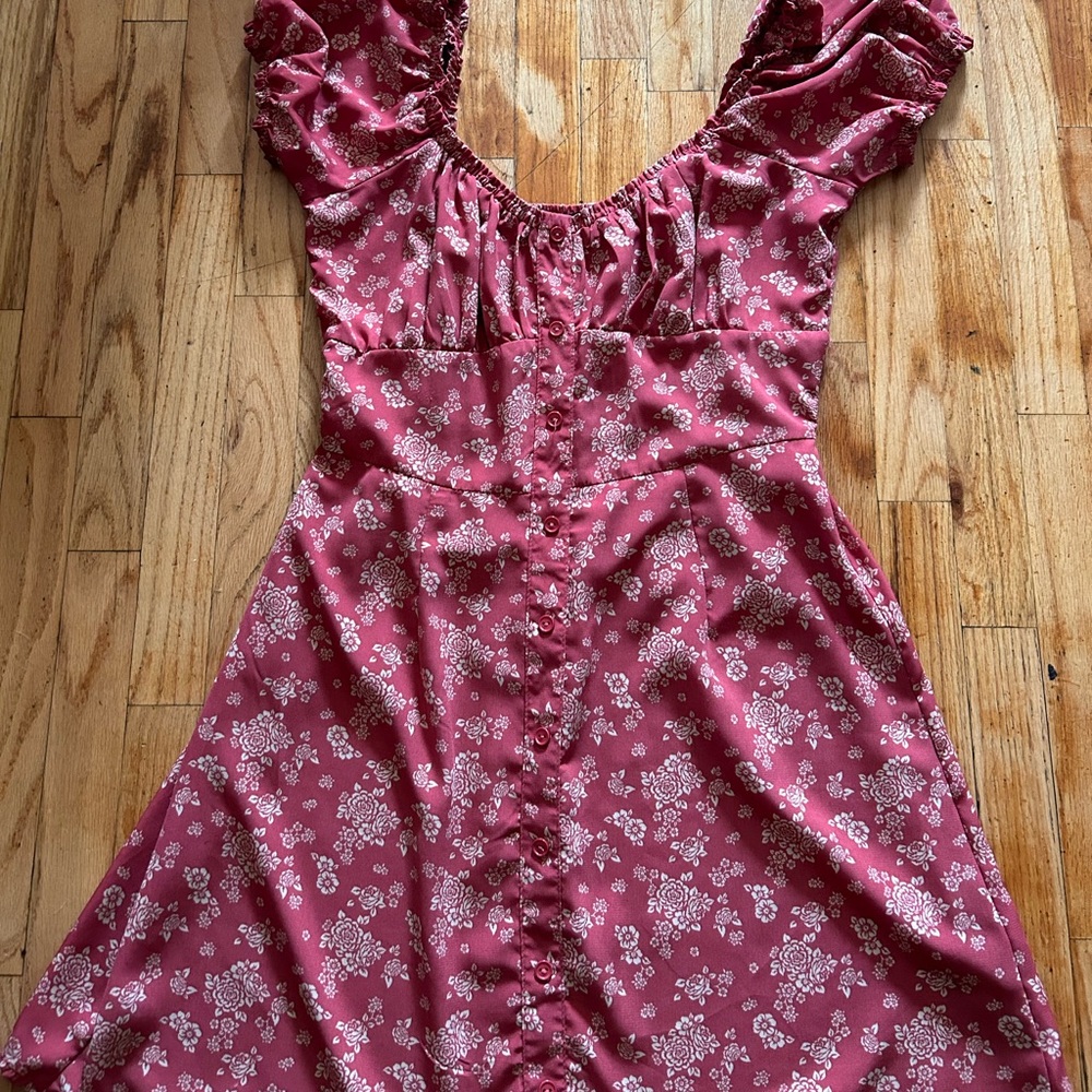 short summer dress, size L, color red burgundy